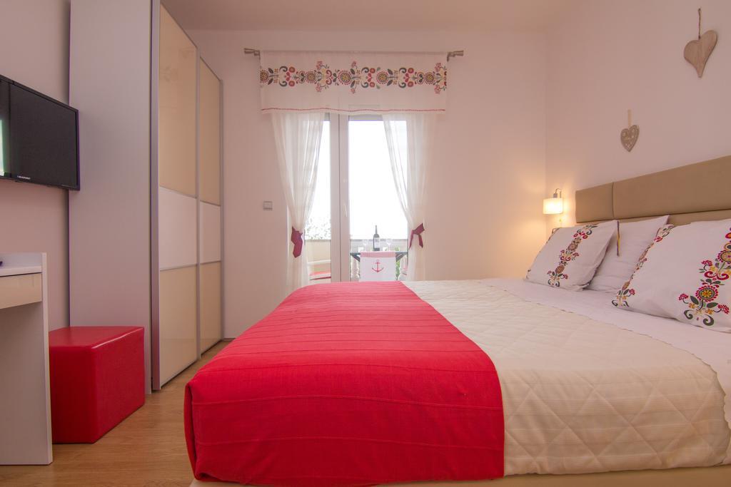 Apartments Ljubica Krk Town Eksteriør bilde